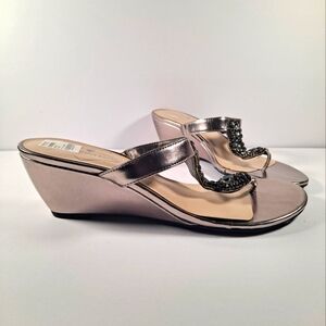 Elegant Metallic Wedge Sandals. New, size 8M. Wedge/Sandal w/Rhinestones.